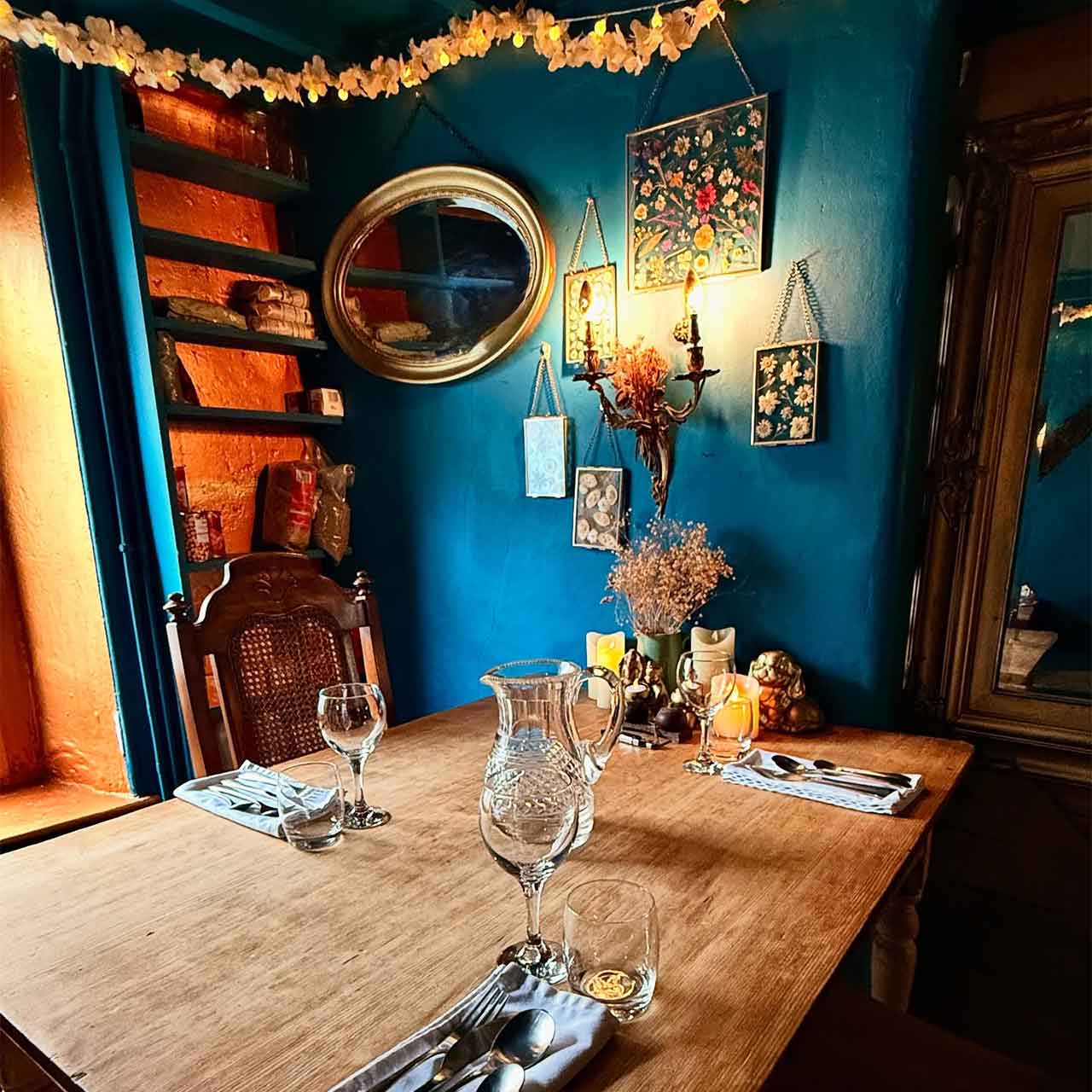 Matt’s Kitchen interior Matt’s Kitchen interior